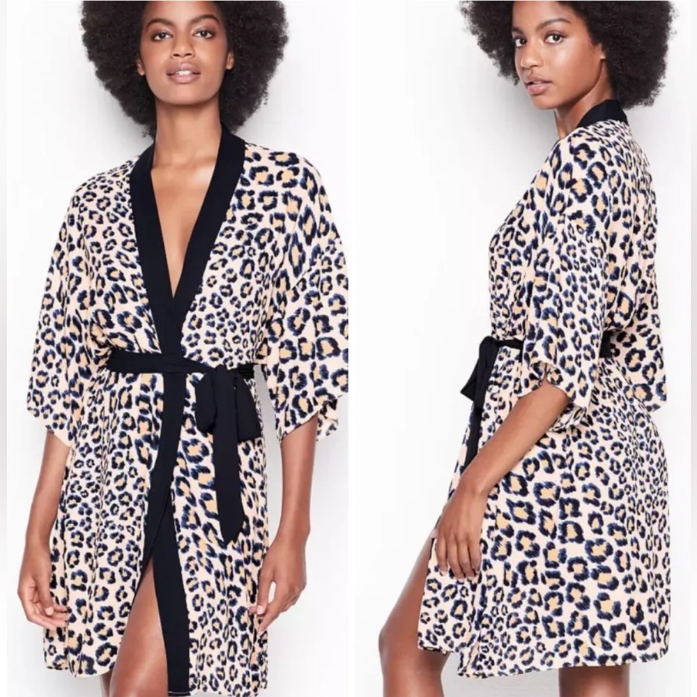 VICTORIA'S SECRET Handkerchief Kimono Robe Natural Leopard M/L